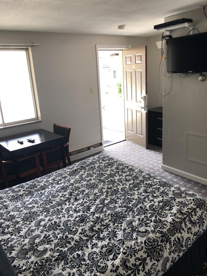 Shields Gratiot View Motel מראה חיצוני תמונה