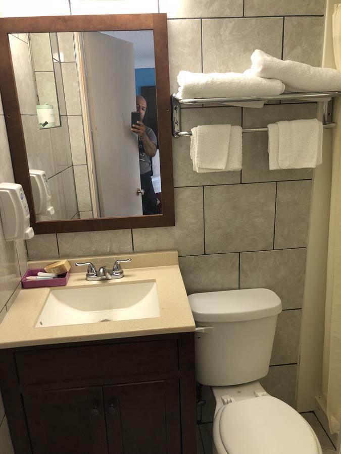 Shields Gratiot View Motel מראה חיצוני תמונה